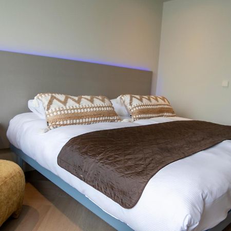 Boutique Hotel Herbergh Amsterdam Airport Free Parking Badhoevedorp Exterior foto