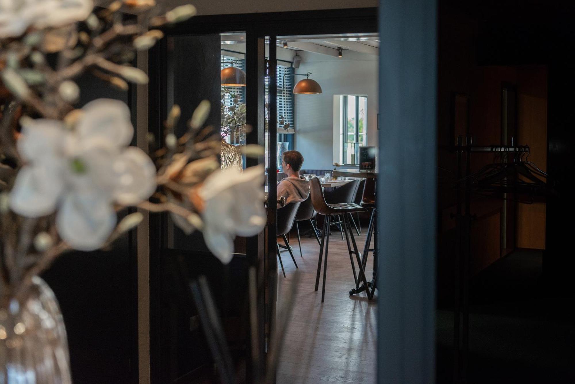 Boutique Hotel Herbergh Amsterdam Airport Free Parking Badhoevedorp Exterior foto