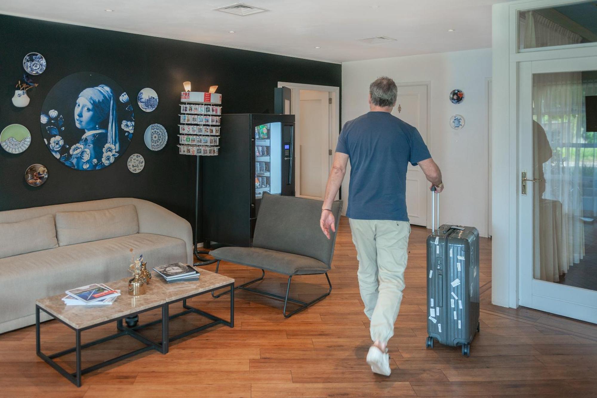 Boutique Hotel Herbergh Amsterdam Airport Free Parking Badhoevedorp Exterior foto