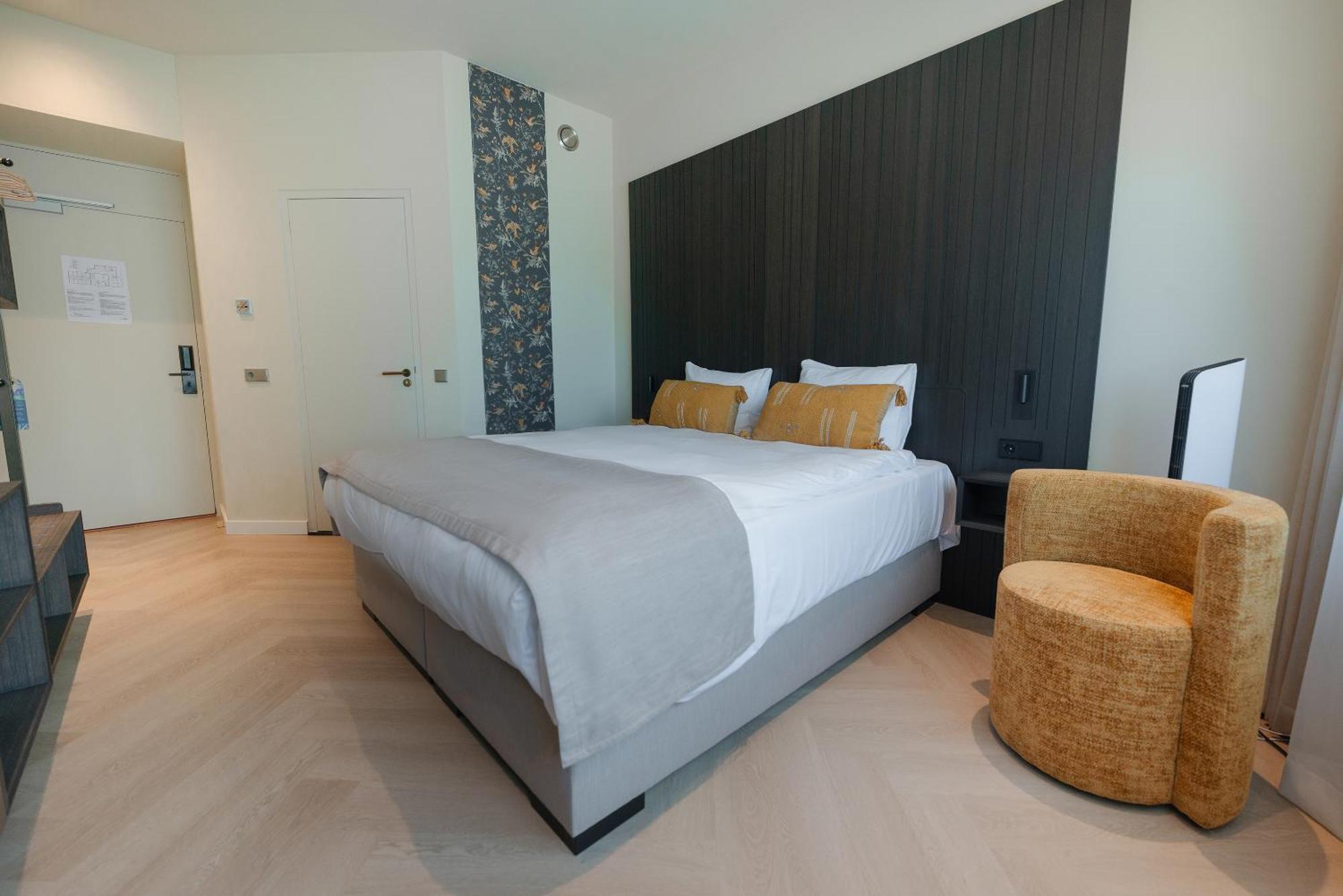 Boutique Hotel Herbergh Amsterdam Airport Free Parking Badhoevedorp Exterior foto