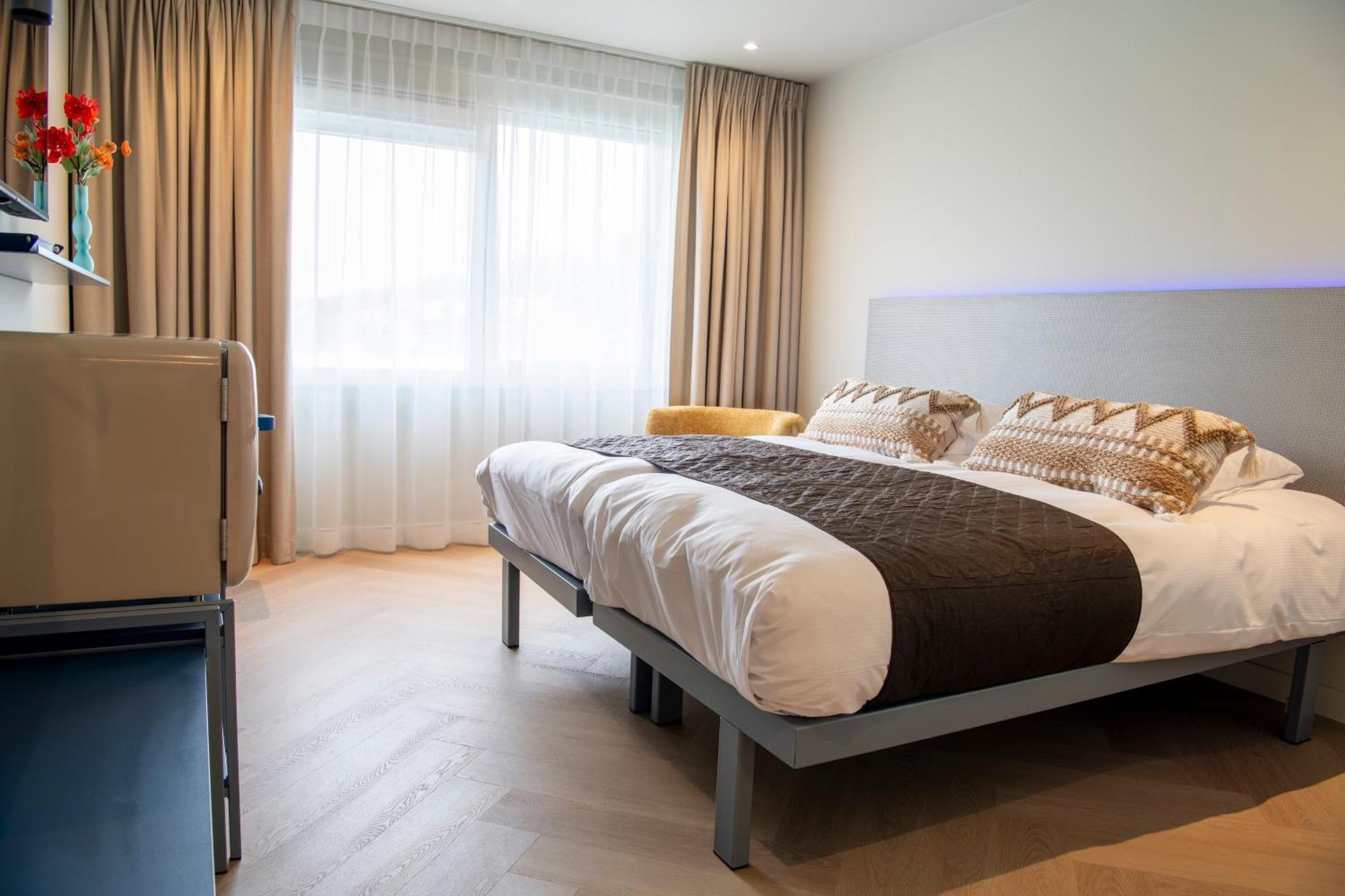 Boutique Hotel Herbergh Amsterdam Airport Free Parking Badhoevedorp Exterior foto