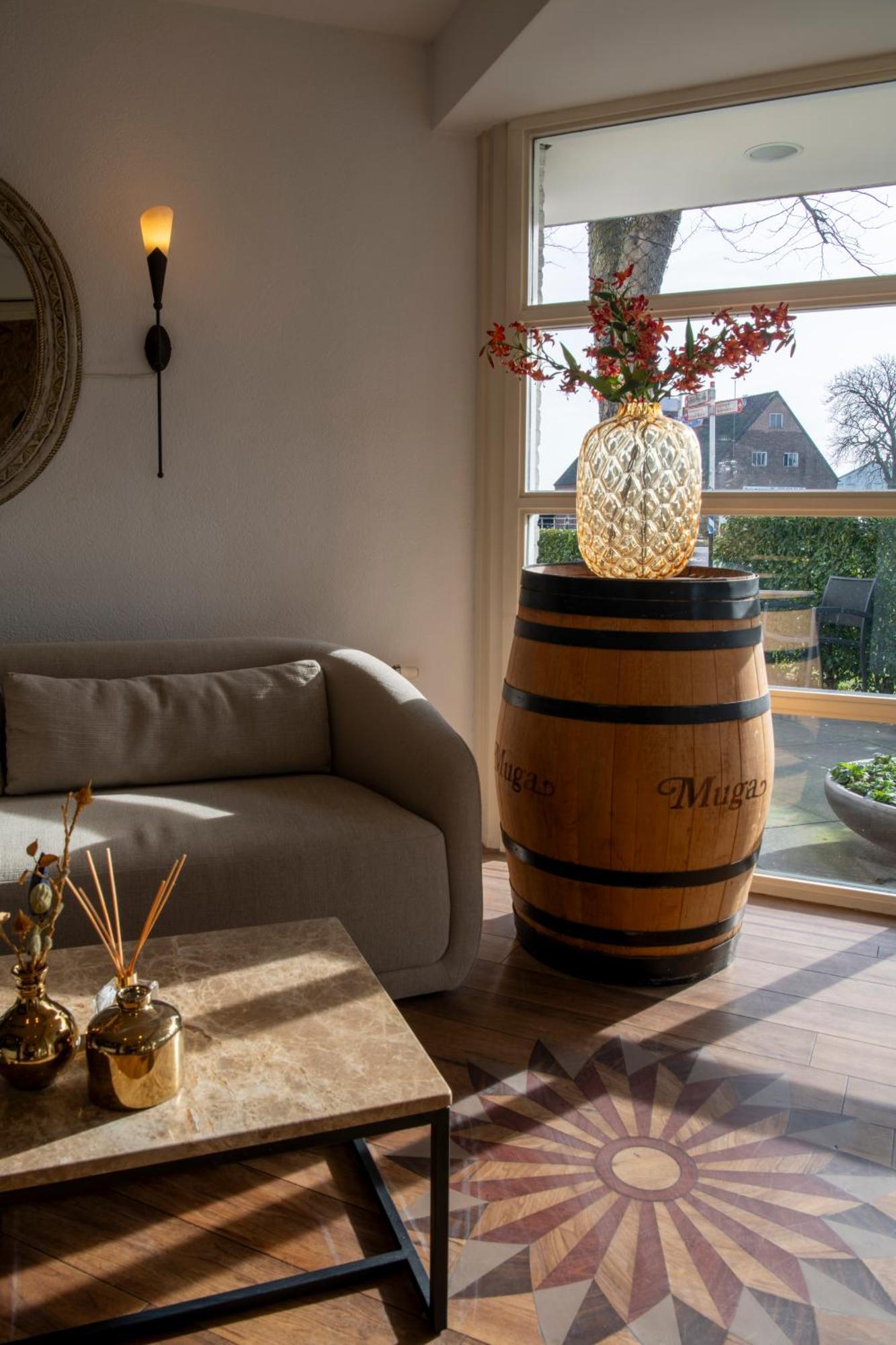 Boutique Hotel Herbergh Amsterdam Airport Free Parking Badhoevedorp Exterior foto